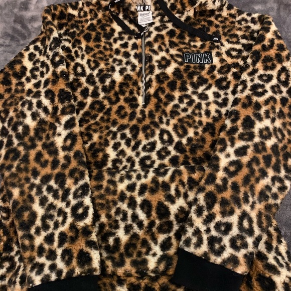 PINK Victoria's Secret Sweaters - PINK Cheetah Print Sherpa Zip Up PINK Victoria's Secret Sweaters - PINK Cheetah Print Sherpa Zip Up